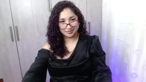 Snapshot of _gia_dior chatting on November 2025 11:59:02 PM Gia Independent model online show from November 2025 11:59:02 PM