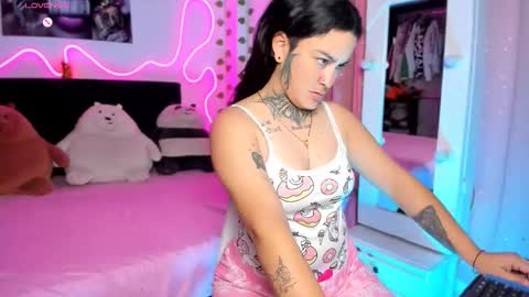 Snapshot of _gleep chatting on October 2025 02:14:02 AM LEEP online show from October 2025 02:14:02 AM