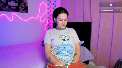 Snapshot of _gleep chatting on December 2025 01:21:02 AM LEEP online show from December 2025 01:21:02 AM