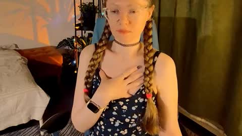 _goldilocks__ online show from October 2025 06:19:02 PM