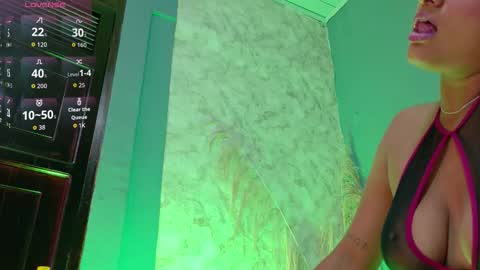 Snapshot of _gretta1 chatting on October 2025 07:54:01 PM Gretta online show from October 2025 07:54:01 PM