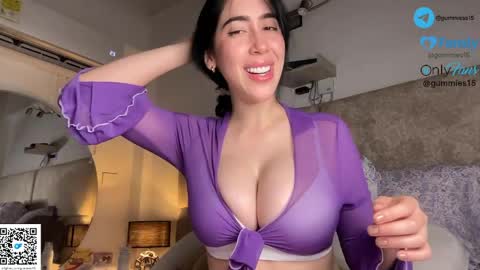 Snapshot of _gummies15 chatting on May 2026 02:07:02 AM sara online show from May 2026 02:07:02 AM