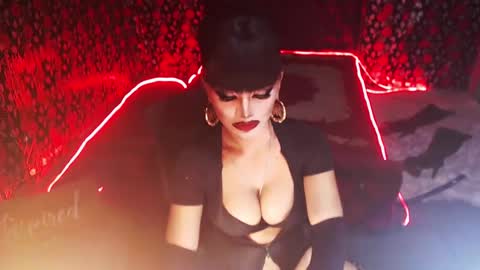 Snapshot of _hailyourqueenx chatting on December 2024 04:17:02 AM GoDDess  Chloe online show from December 2024 04:17:02 AM