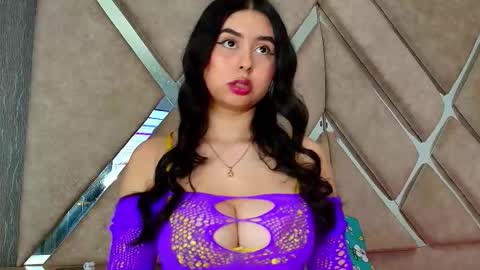 _hannahst online show from November 2025 02:32:02 AM