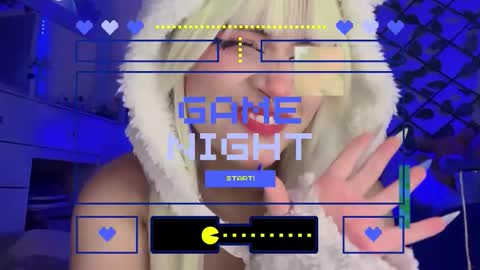 Snapshot of _heavenly_blue_ chatting on November 2025 12:16:02 AM Bluey online show from November 2025 12:16:02 AM