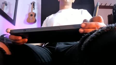 Snapshot of _heracles1 chatting on December 2024 04:00:02 PM Heracles online show from December 2024 04:00:02 PM