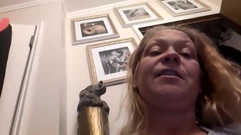 _hitgirly_ online show from March 2026 12:18:01 PM