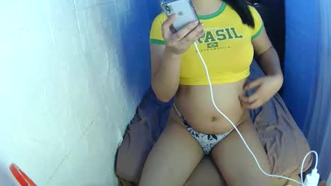 Snapshot of _hoelymolly chatting on October 2025 12:28:02 PM hoely molly online show from October 2025 12:28:02 PM