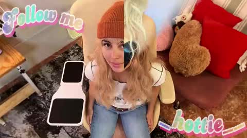 _hottie__ online show from October 2025 08:01:01 AM