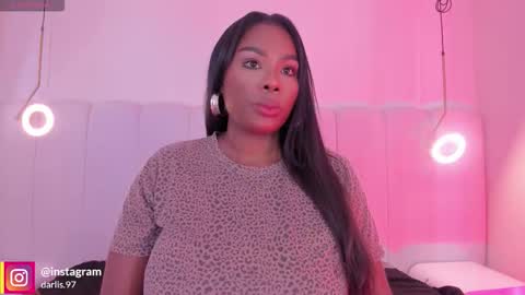 Snapshot of _huge_boobs_ebony chatting on February 2026 09:13:01 PM Darlis online show from February 2026 09:13:01 PM