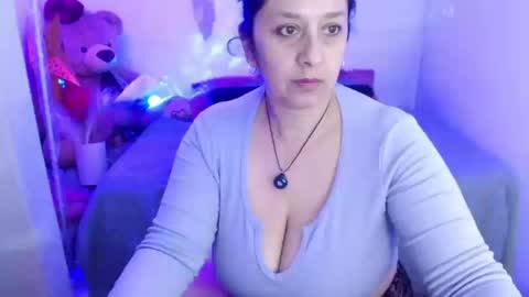 Camila online show from March 2026 12:48:02 AM