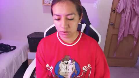 Ivanna  online show from November 2025 06:07:02 PM