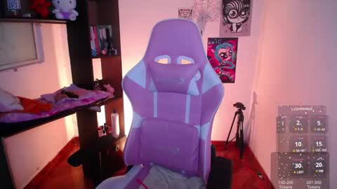 _jadee_p_ online show from December 2025 04:28:02 AM