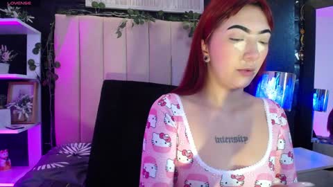 Snapshot of _johana18 chatting on December 2024 01:49:02 PM Mia online show from December 2024 01:49:02 PM