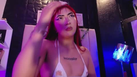 Snapshot of _johana18 chatting on December 2024 04:54:01 PM Mia online show from December 2024 04:54:01 PM