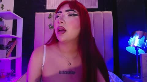 Snapshot of _johana18 chatting on December 2024 04:40:01 PM Mia online show from December 2024 04:40:01 PM