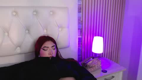 Snapshot of _johana18 chatting on January 2025 04:32:02 PM Mia online show from January 2025 04:32:02 PM