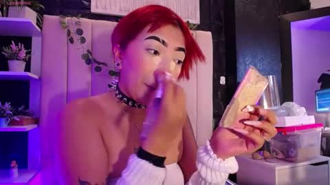 Snapshot of _johana18 chatting on January 2025 02:00:02 PM Mia online show from January 2025 02:00:02 PM