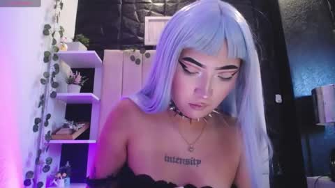 Snapshot of _johana18 chatting on January 2025 06:14:02 PM Mia online show from January 2025 06:14:02 PM