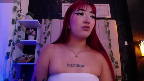 Snapshot of _johana18 chatting on January 2025 04:06:01 PM Mia online show from January 2025 04:06:01 PM