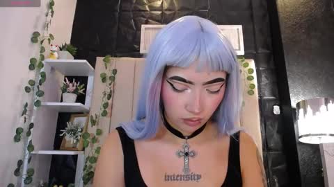 Snapshot of _johana18 chatting on March 2025 04:55:02 PM Mia online show from March 2025 04:55:02 PM