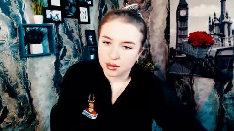 Jolia online show from October 2025 05:41:02 PM