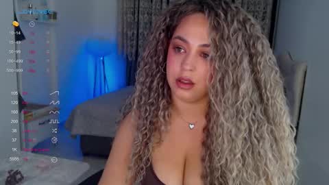 Snapshot of _just_a_queen_3 chatting on January 2026 06:31:01 PM _just_a_queen_3 online show from January 2026 06:31:01 PM