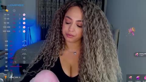 Snapshot of _just_a_queen_3 chatting on January 2026 07:57:02 AM _just_a_queen_3 online show from January 2026 07:57:02 AM