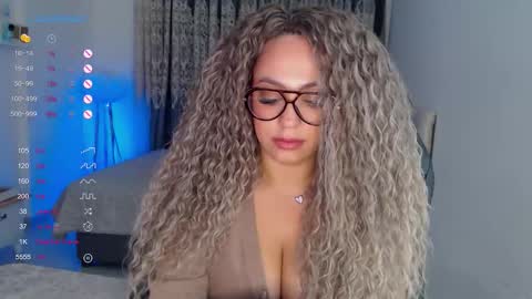 Snapshot of _just_a_queen_3 chatting on January 2026 08:29:01 AM _just_a_queen_3 online show from January 2026 08:29:01 AM