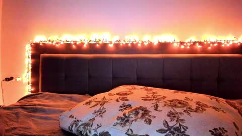 _just_a_simple_girl online show from February 2025 05:40:02 PM