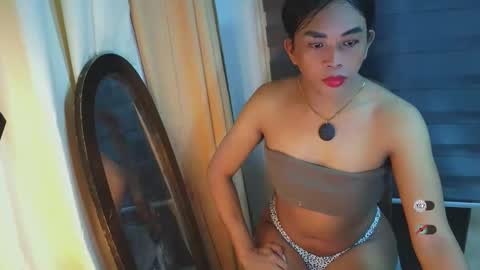 Snapshot of _karie_ chatting on May 2026 03:02:01 AM _karie_ online show from May 2026 03:02:01 AM