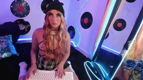 _karine01 online show from February 2025 03:54:02 AM