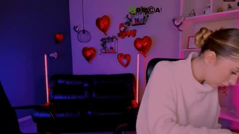 _kellykitten_ online show from February 2026 09:39:01 AM