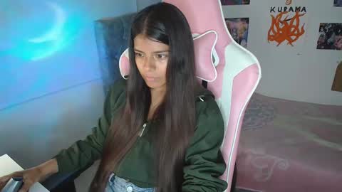 Snapshot of _kendall_jones chatting on January 2025 01:34:02 AM _kendall_jones online show from January 2025 01:34:02 AM