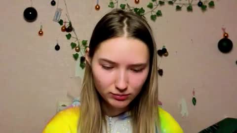 _kikiclark_ online show from February 2026 06:22:02 PM