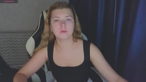 Snapshot of _kirieshka chatting on September 2025 02:29:02 PM Molly   Emily online show from September 2025 02:29:02 PM