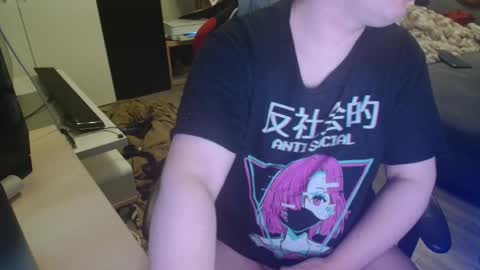 Snapshot of _kitsu_ chatting on February 2025 12:43:01 AM _kitsu_ online show from February 2025 12:43:01 AM