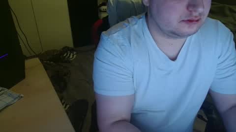 Snapshot of _kitsu_ chatting on November 2025 06:45:02 AM _kitsu_ online show from November 2025 06:45:02 AM