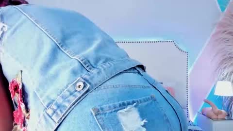 _krystal_cambell online show from March 2026 03:33:01 PM