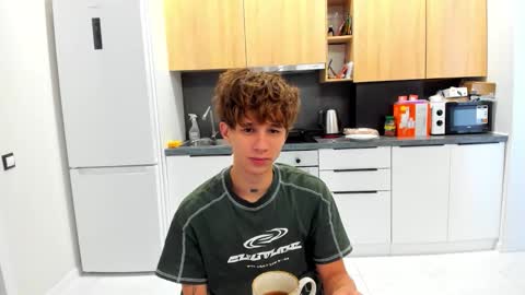 Snapshot of _kurt chatting on September 2025 04:01:01 AM Kurt online show from September 2025 04:01:01 AM