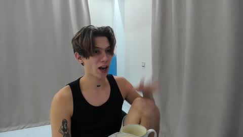 Snapshot of _kurt chatting on December 2025 06:15:01 PM Kurt online show from December 2025 06:15:01 PM