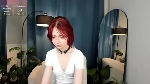 _l_o_r_r_y_ online show from November 2025 01:55:02 PM