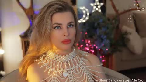 _lady__m_ online show from July 2026 11:29:02 PM
