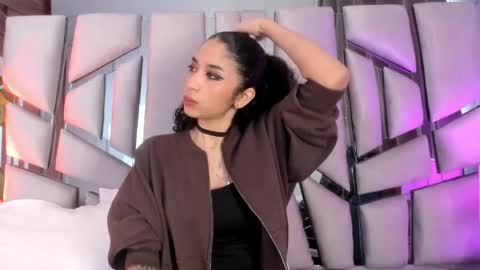 Lanna  online show from April 2026 11:44:02 AM