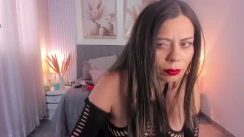 Snapshot of _lara1 chatting on July 2026 06:58:02 PM paulina online show from July 2026 06:58:02 PM