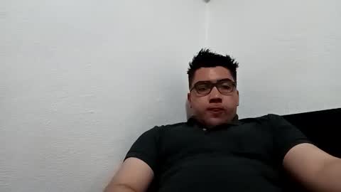 Snapshot of _leclerc_ chatting on February 2025 12:28:01 AM _leclerc_ online show from February 2025 12:28:01 AM