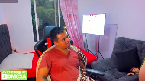 Snapshot of _leiablackley_ chatting on December 2024 11:05:02 AM Sharon and Ed online show from December 2024 11:05:02 AM