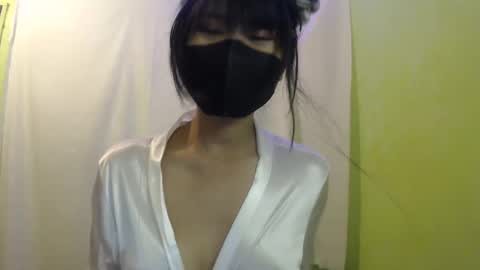 Snapshot of _lilies_gigi_ chatting on January 2025 10:55:01 PM _lilies_gigi_ online show from January 2025 10:55:01 PM