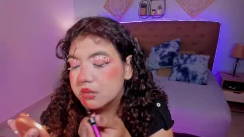 Liily online show from November 2025 07:13:01 PM