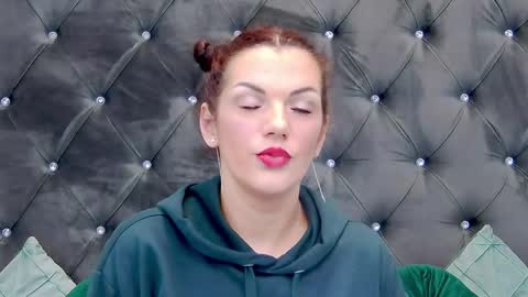 Lisa online show from February 2025 06:13:02 PM